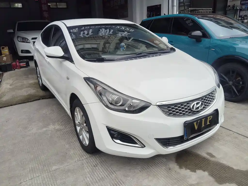 Hyundai Elantra 2016