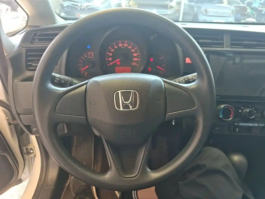 Honda Fit 2016 — фото 11