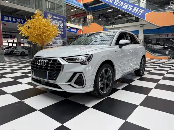 Audi Q3 2022