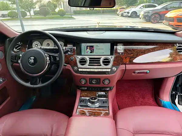 Rolls-Royce Ghost 2014