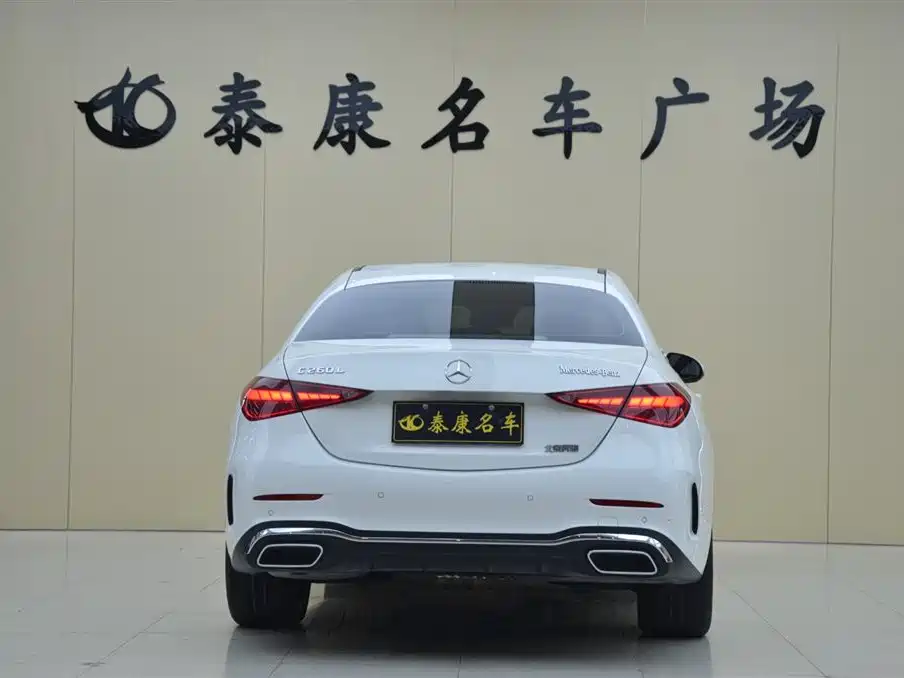 Mercedes-Benz C-Class 2023 — фото 3