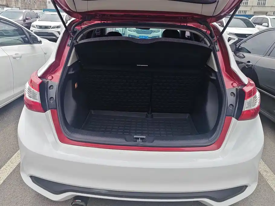 Nissan Tiida 2019