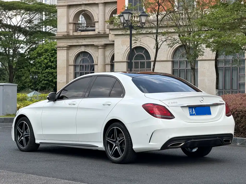 Mercedes-Benz C-Class 2019 — фото 14