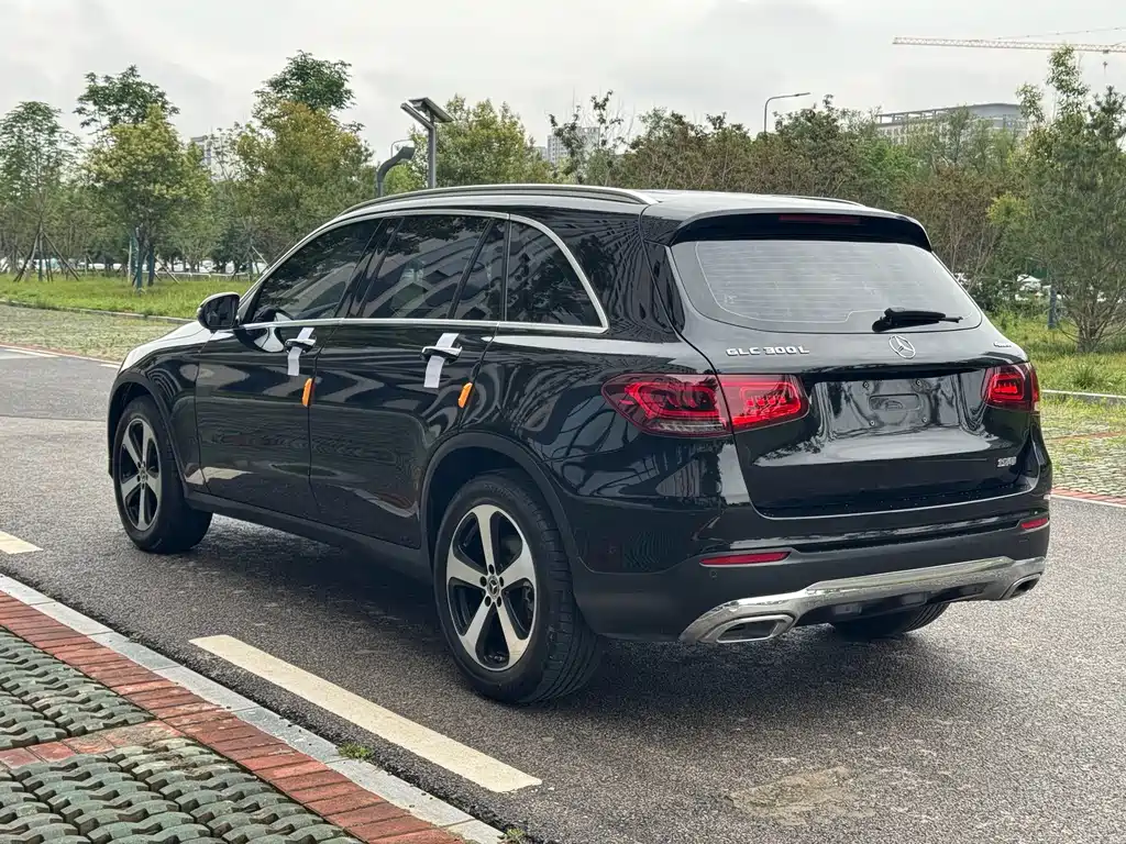 Mercedes-Benz GLC 2022 — фото 4