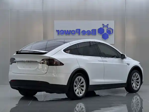 Tesla Model X 2016