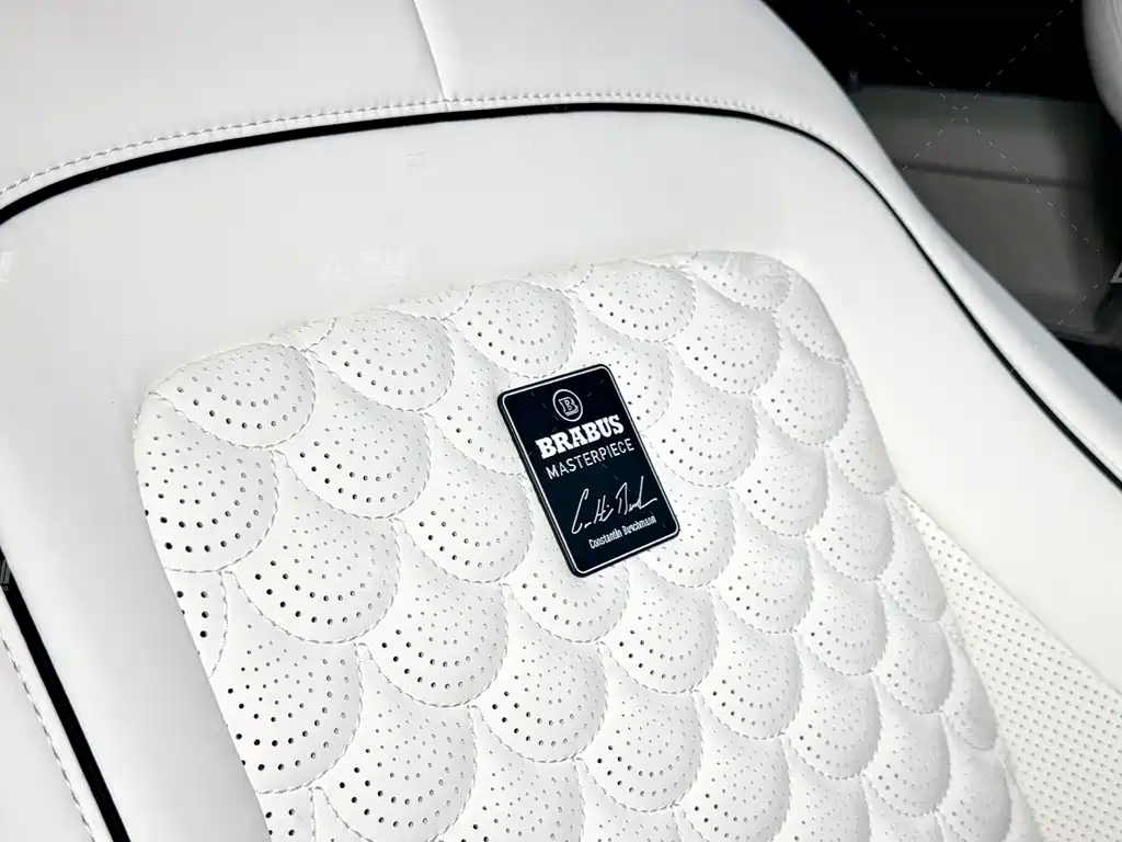 Mercedes-Benz G-Class 2010 — фото 14