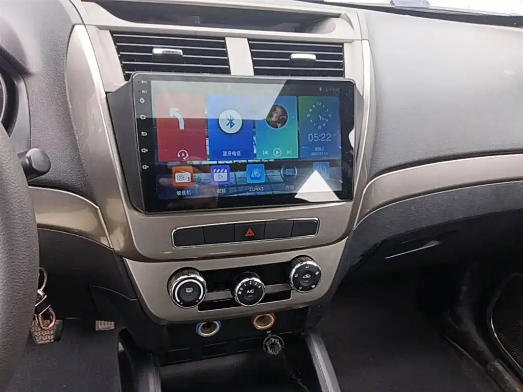 Geely GX7 2014 — фото 13