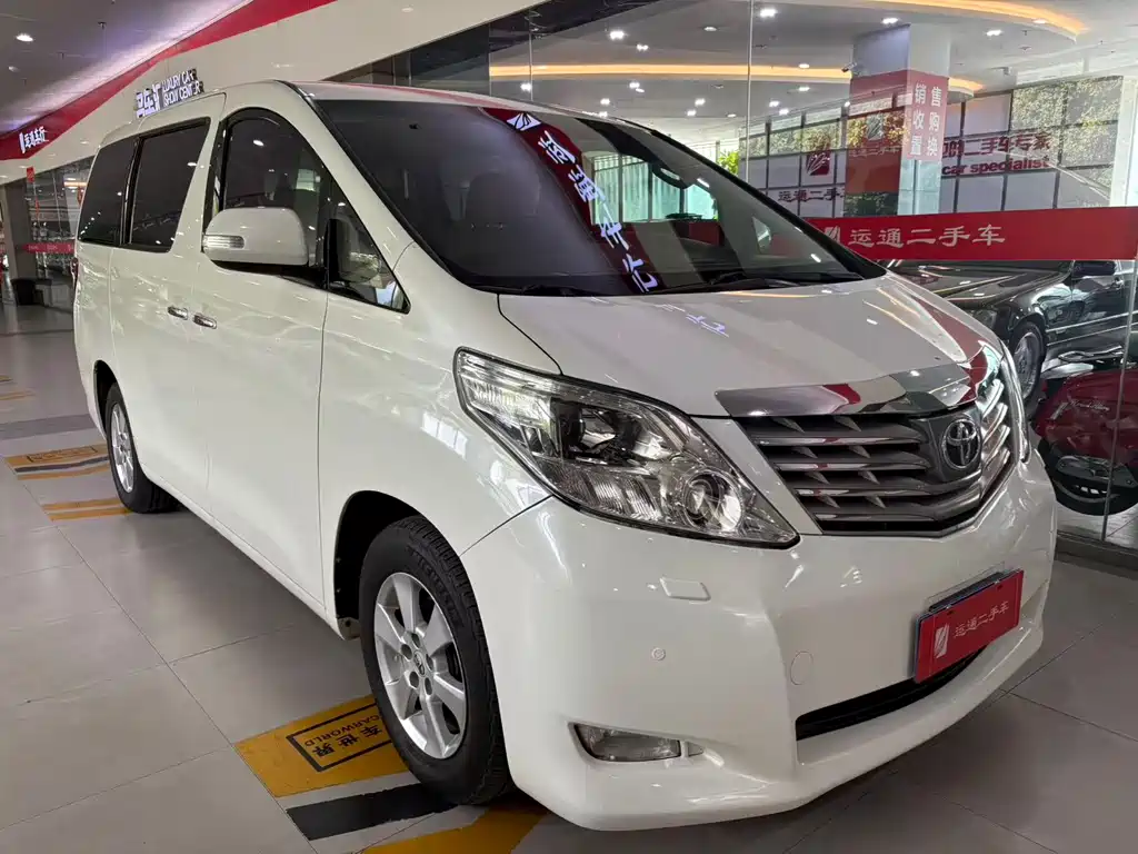 Toyota Alphard 2011