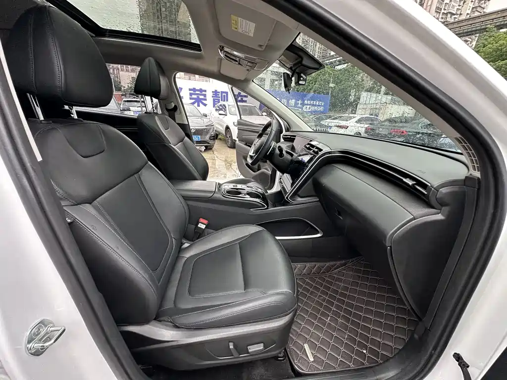 Hyundai Tucson 2022 — фото 13