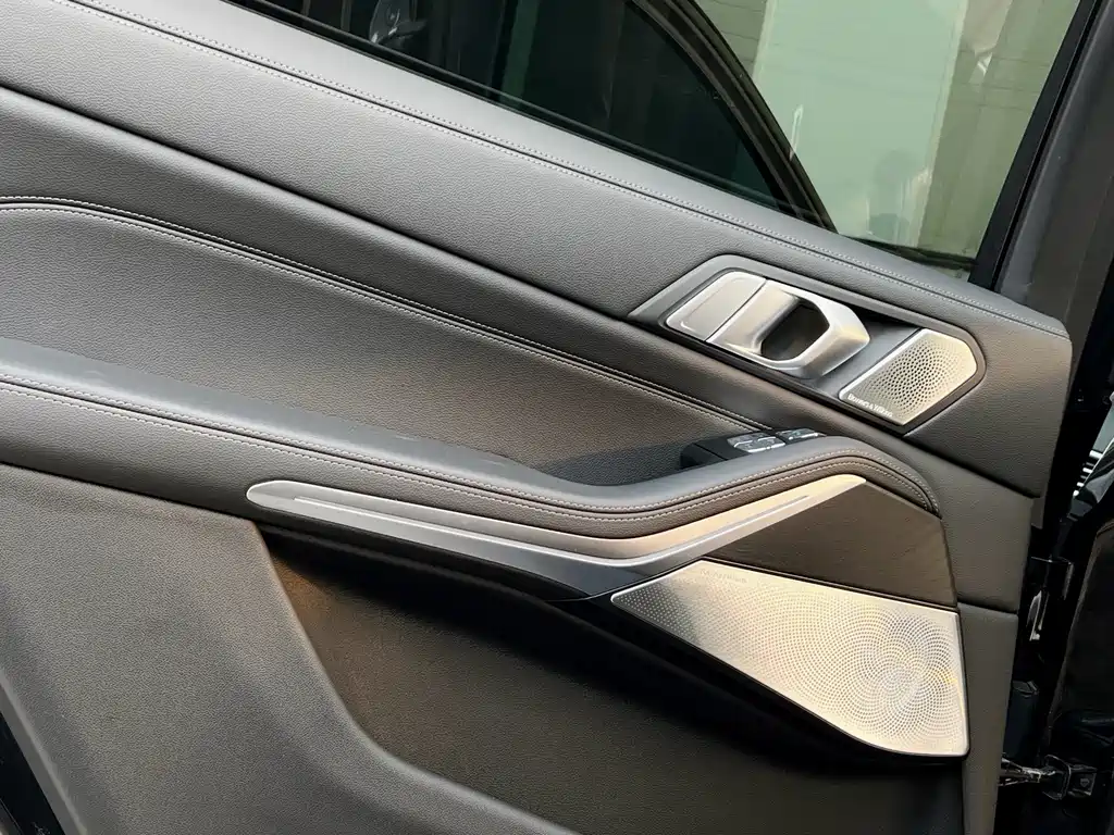 BMW X7 2020 — фото 17