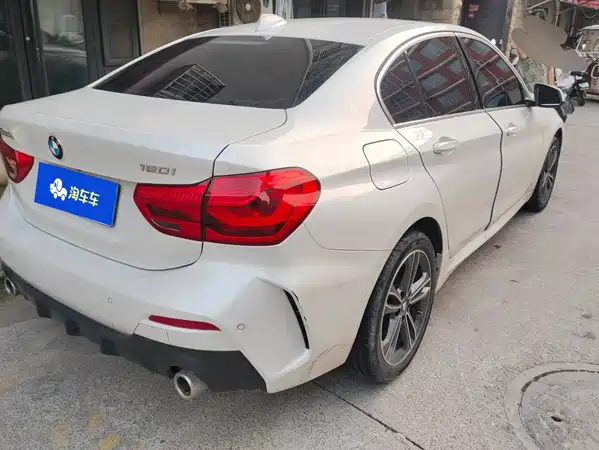 BMW 1 Series 2022