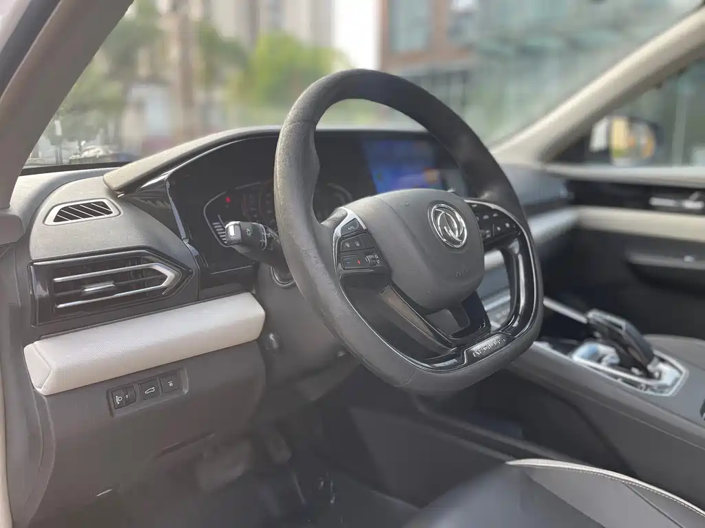 Dongfeng E70 2021