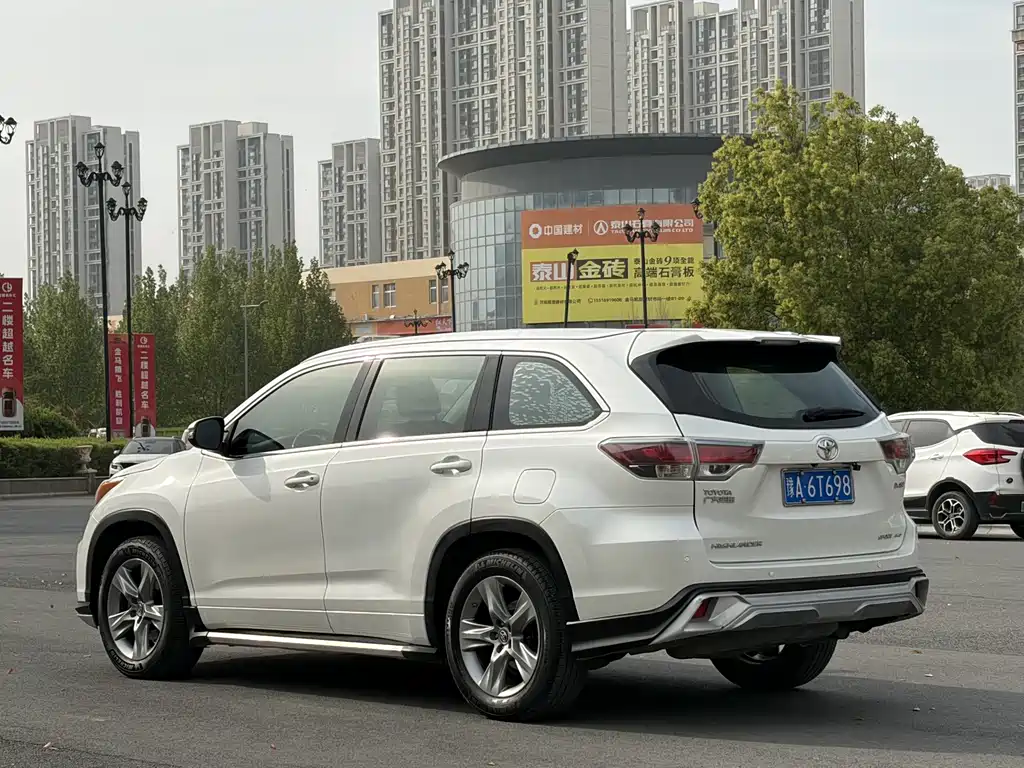 Toyota Highlander 2017 — фото 22