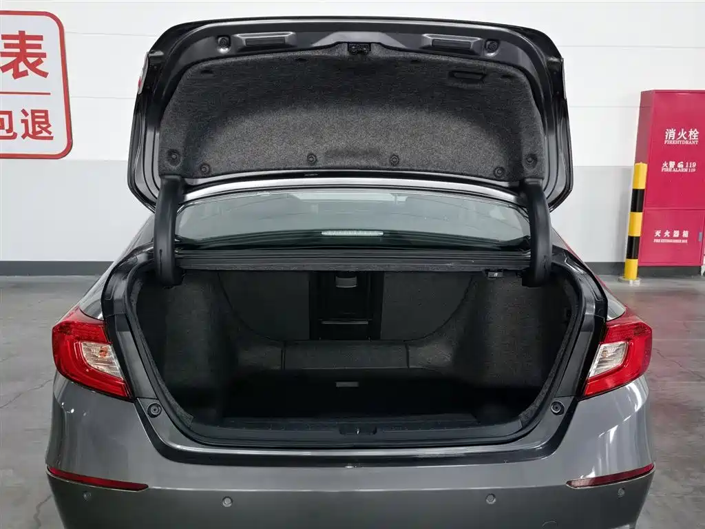 Honda Accord 2020 — фото 16