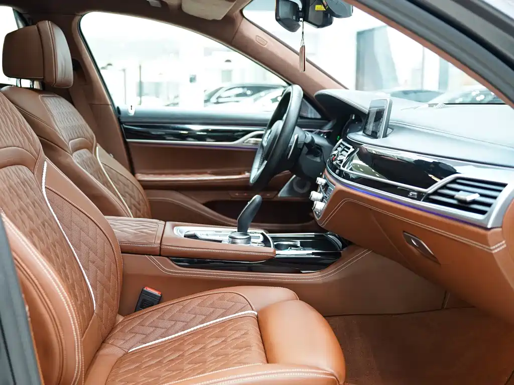 BMW 7 Series 2022 — фото 12
