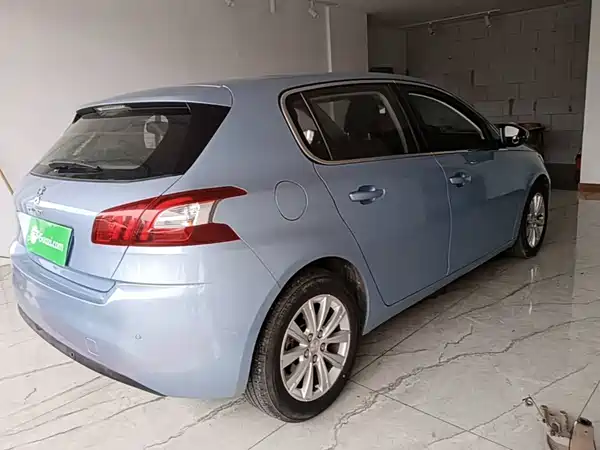 Peugeot 308S 2015