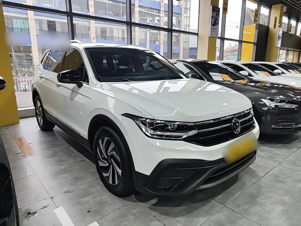 Volkswagen Tiguan L 2024