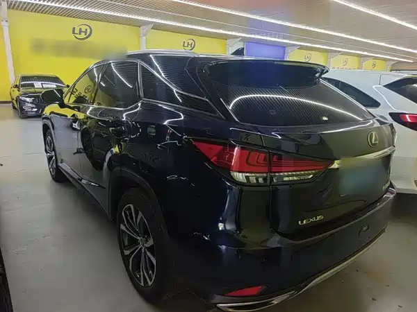 Lexus RX 2021
