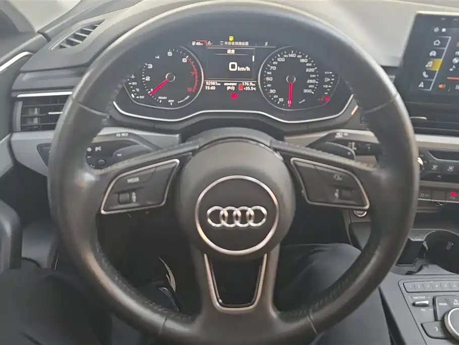 Audi A4L 2018 — фото 15
