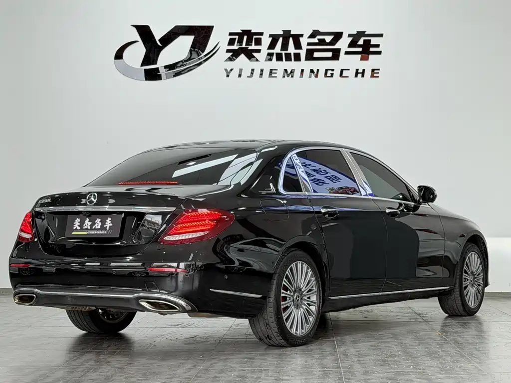 Mercedes-Benz E-Class 2020 — фото 8