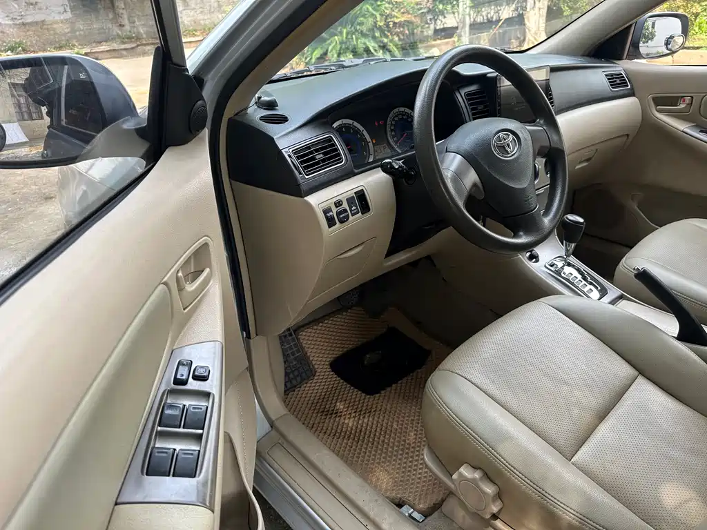 Toyota Corolla 2014 — фото 5