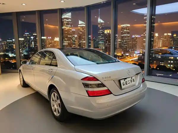 Mercedes-Benz S-Class 2008