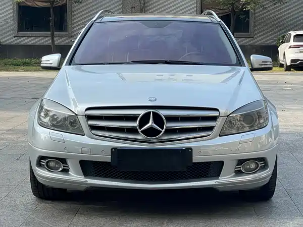 Mercedes-Benz C-Class 2010