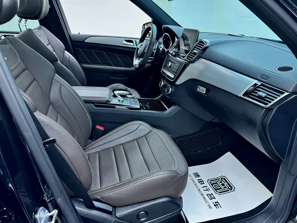 Mercedes-Benz GLE AMG 2020 — фото 17