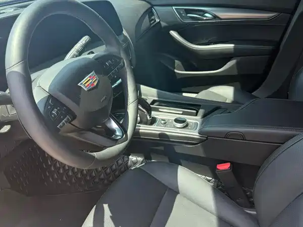 Cadillac CT5 2024