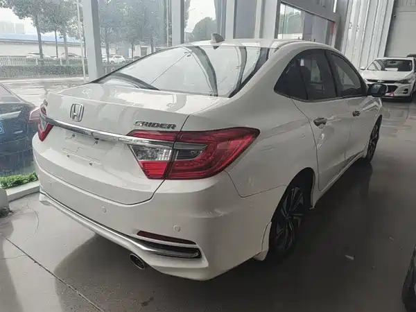 Honda Crider 2016