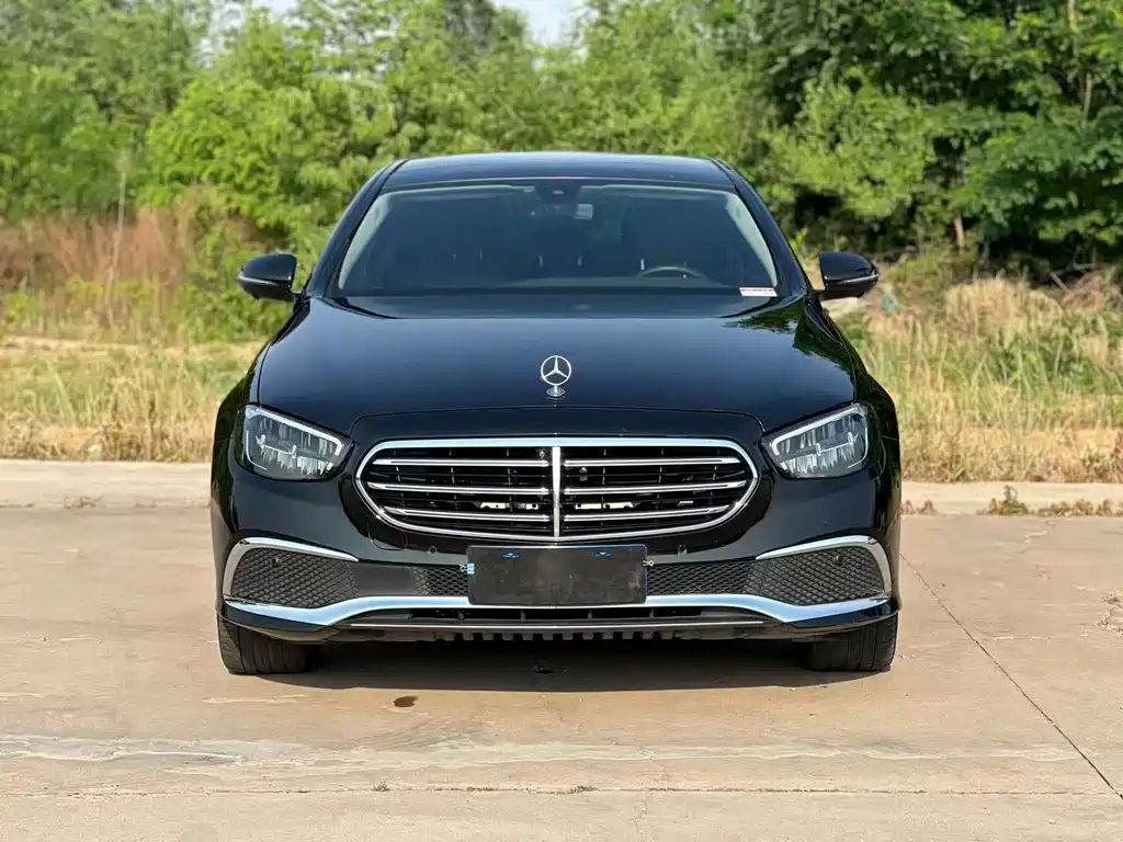 Mercedes-Benz E-Class 2023