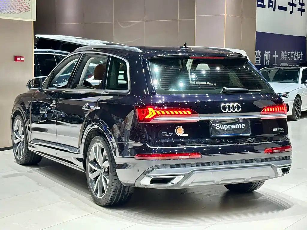 Audi Q7 2022 — фото 9