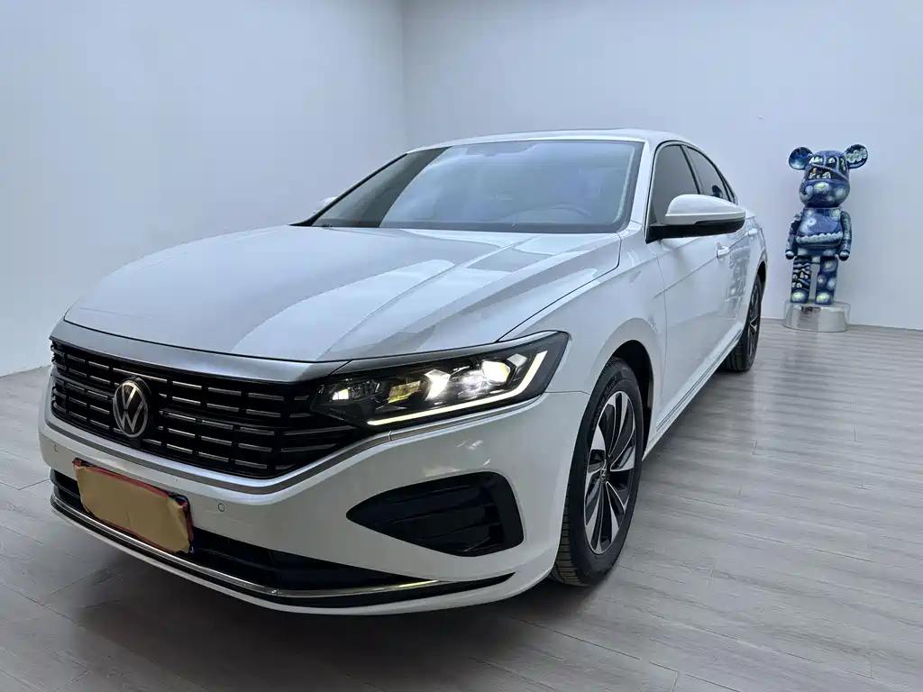 Volkswagen Passat 2023