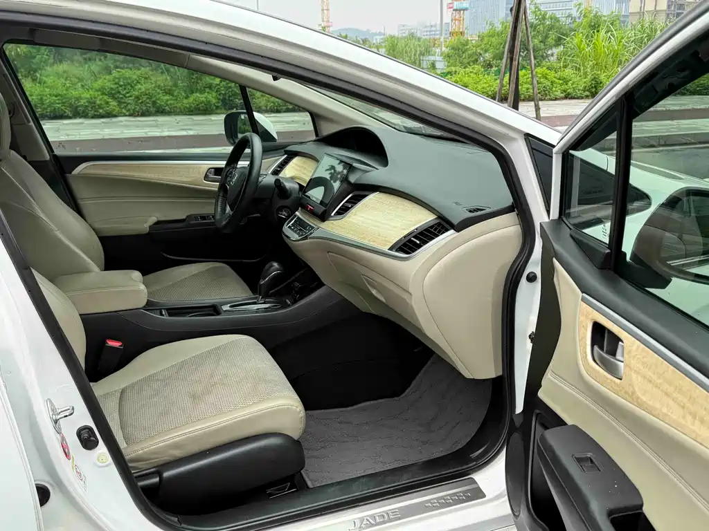 Honda Jade 2014 — фото 11