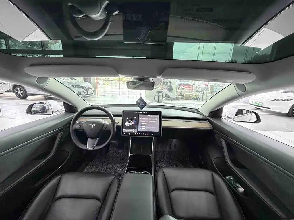 Tesla Model 3 2019 — фото 16