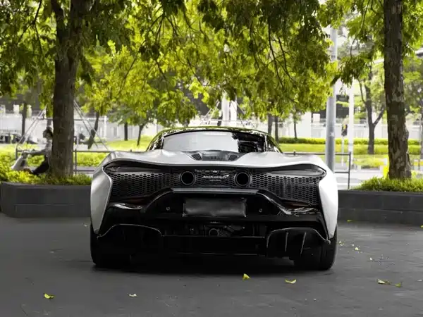 McLaren Artura 2023