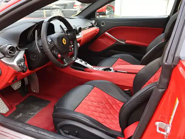 Ferrari F12berlinetta 2015