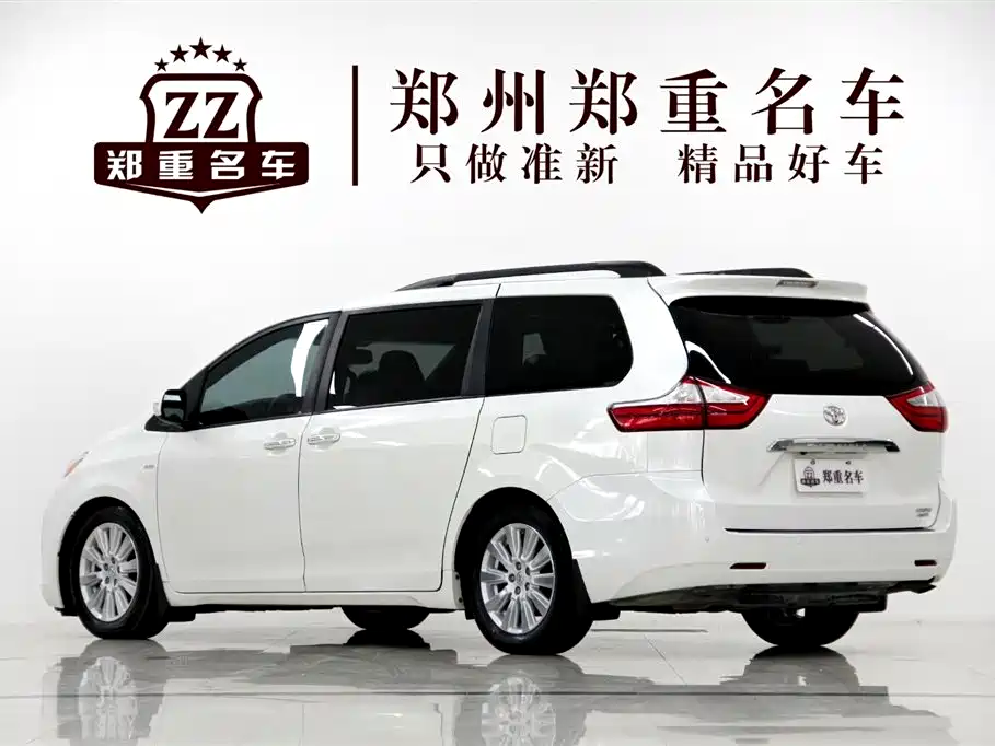 Toyota Sienna 2018 — фото 4