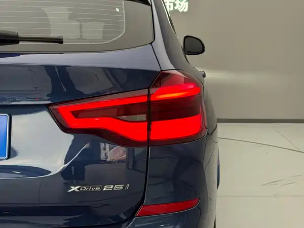 BMW X3 2021