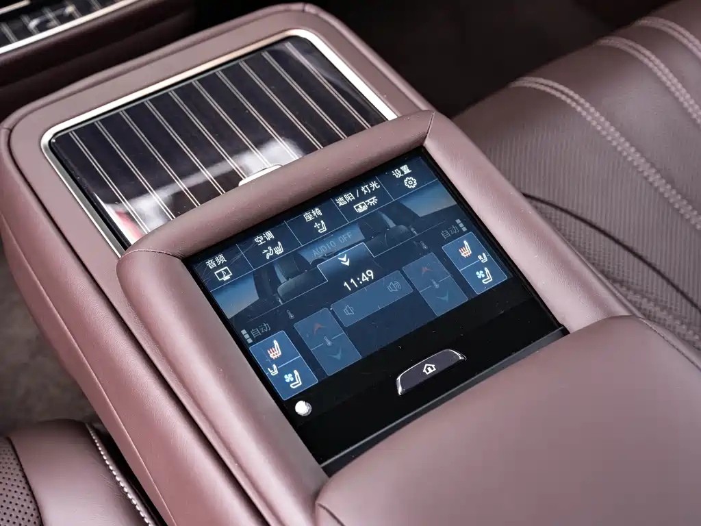 Lexus LS 2019 — фото 19