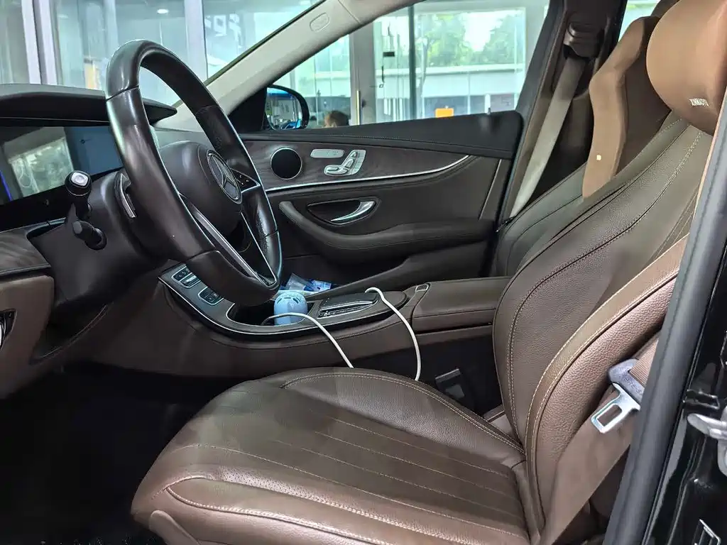 Mercedes-Benz E-Class 2021