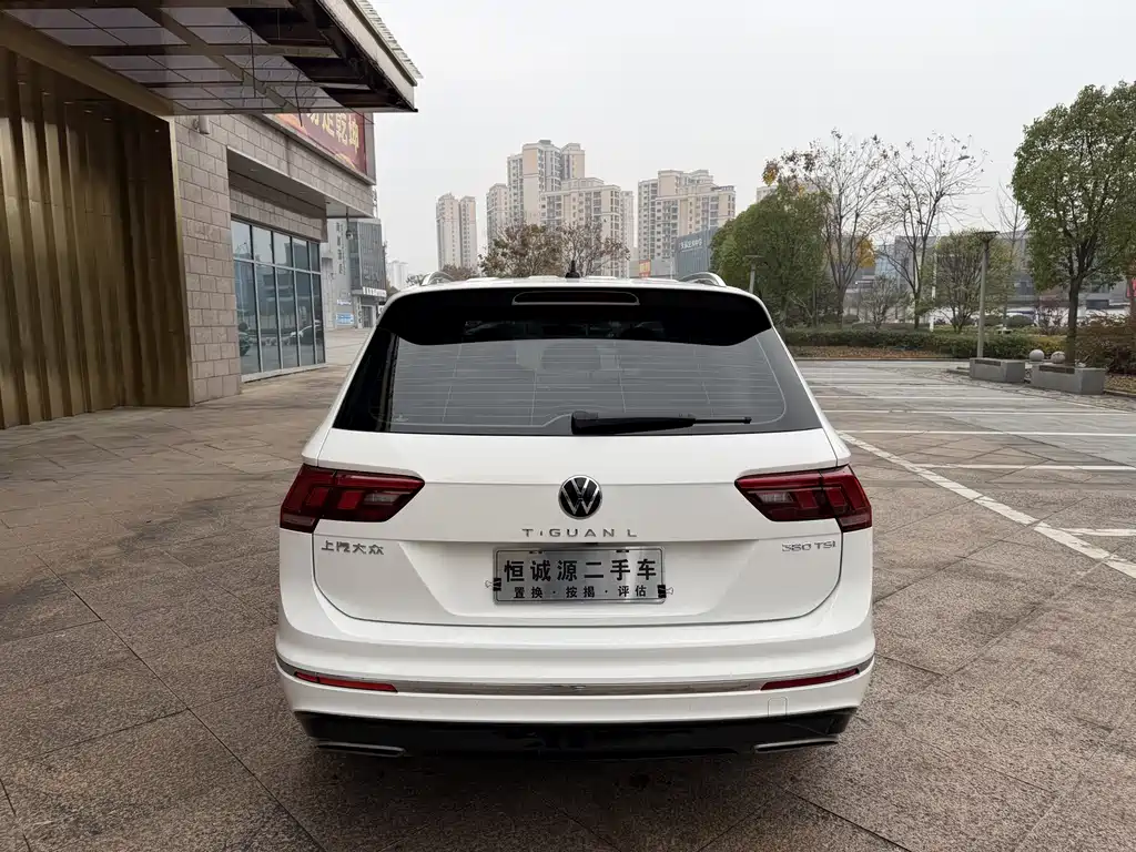 Volkswagen Tiguan L 2021 — фото 11