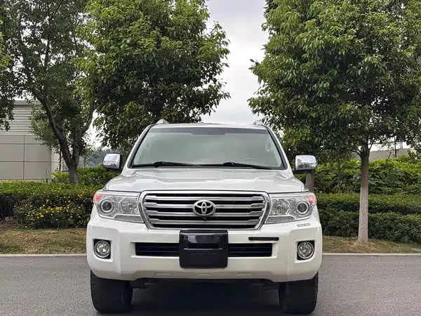 Toyota Land Cruiser 2015