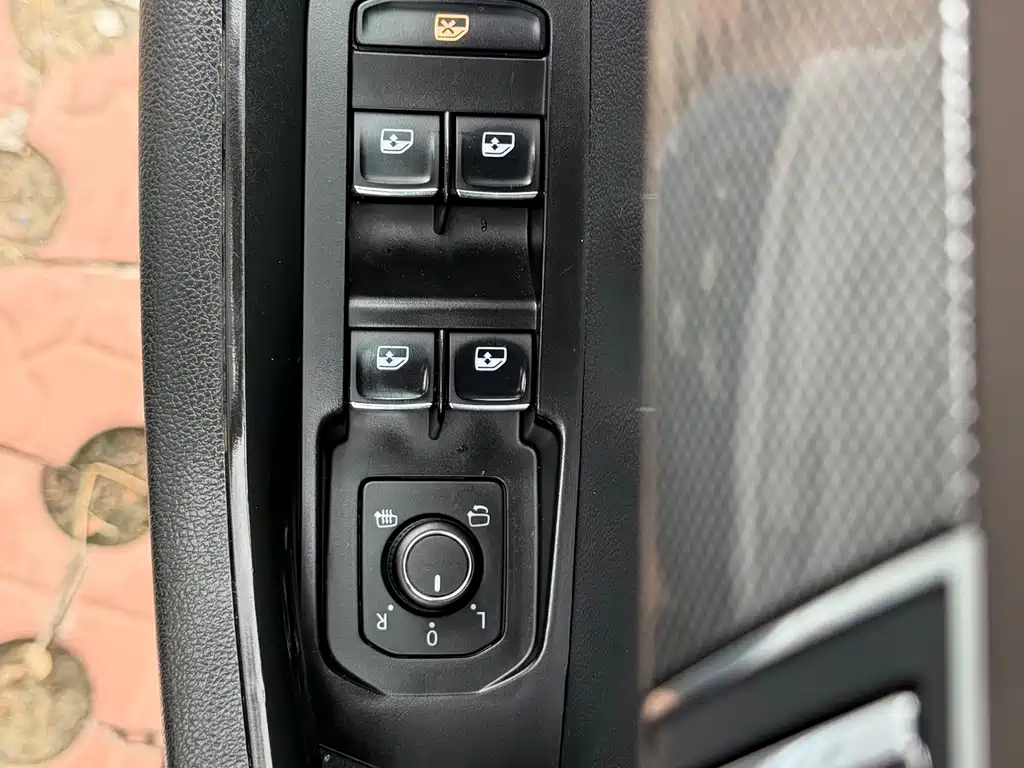 Skoda Karoq 2023 — фото 16