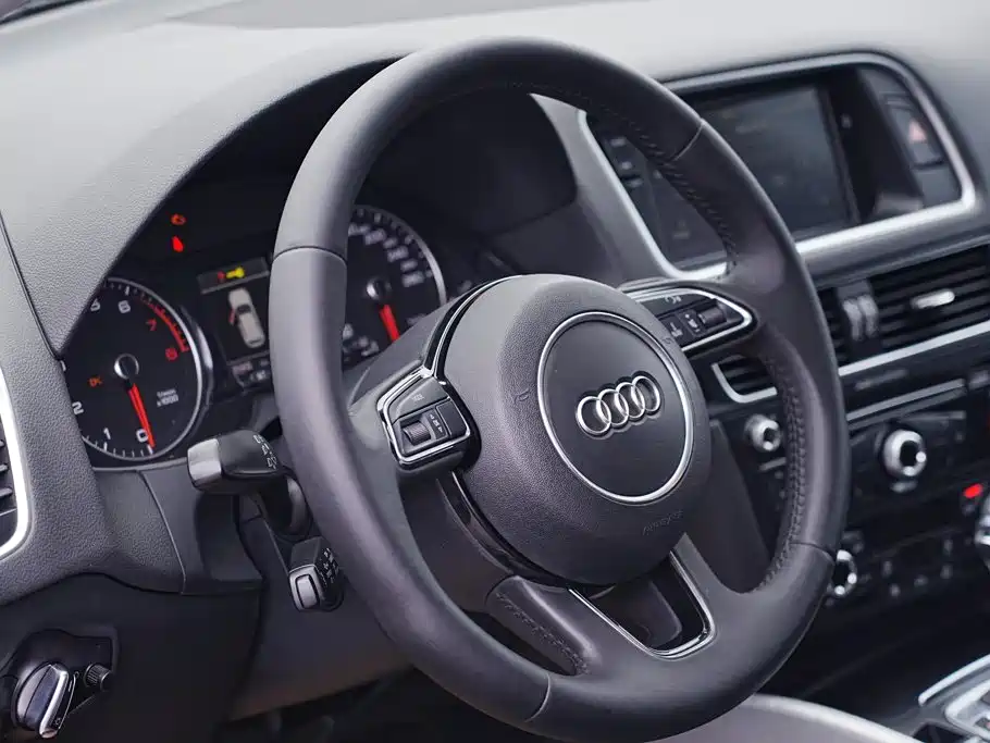 Audi Q5 2017 — фото 18