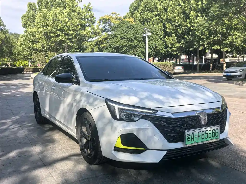 Roewe i6 MAX New Energy 2021 — фото 3