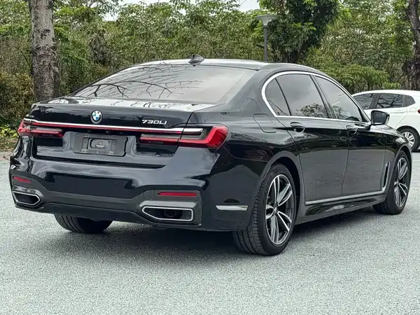 BMW 7 Series 2021