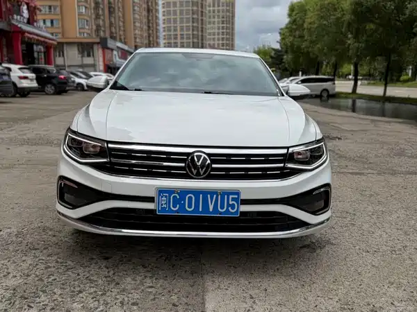 Volkswagen Bora 2023