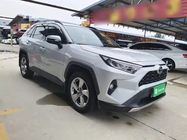Toyota RAV4 2021