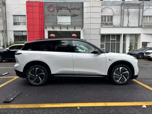 NIO ES6 2024